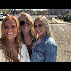 Meet your Posher, Mackenzie